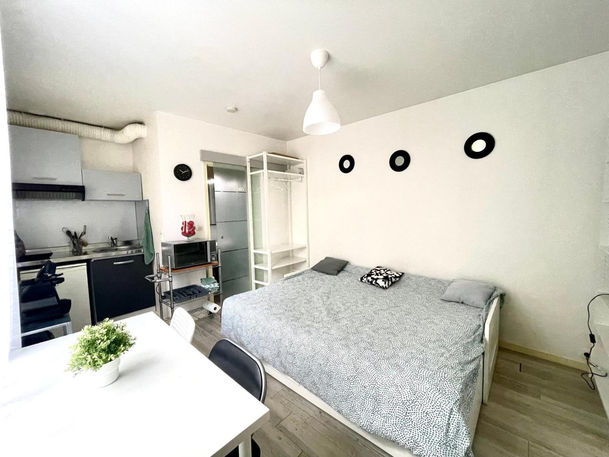 Studio Moderne Le Perreux Sur Marne 17M² Buitenkant foto